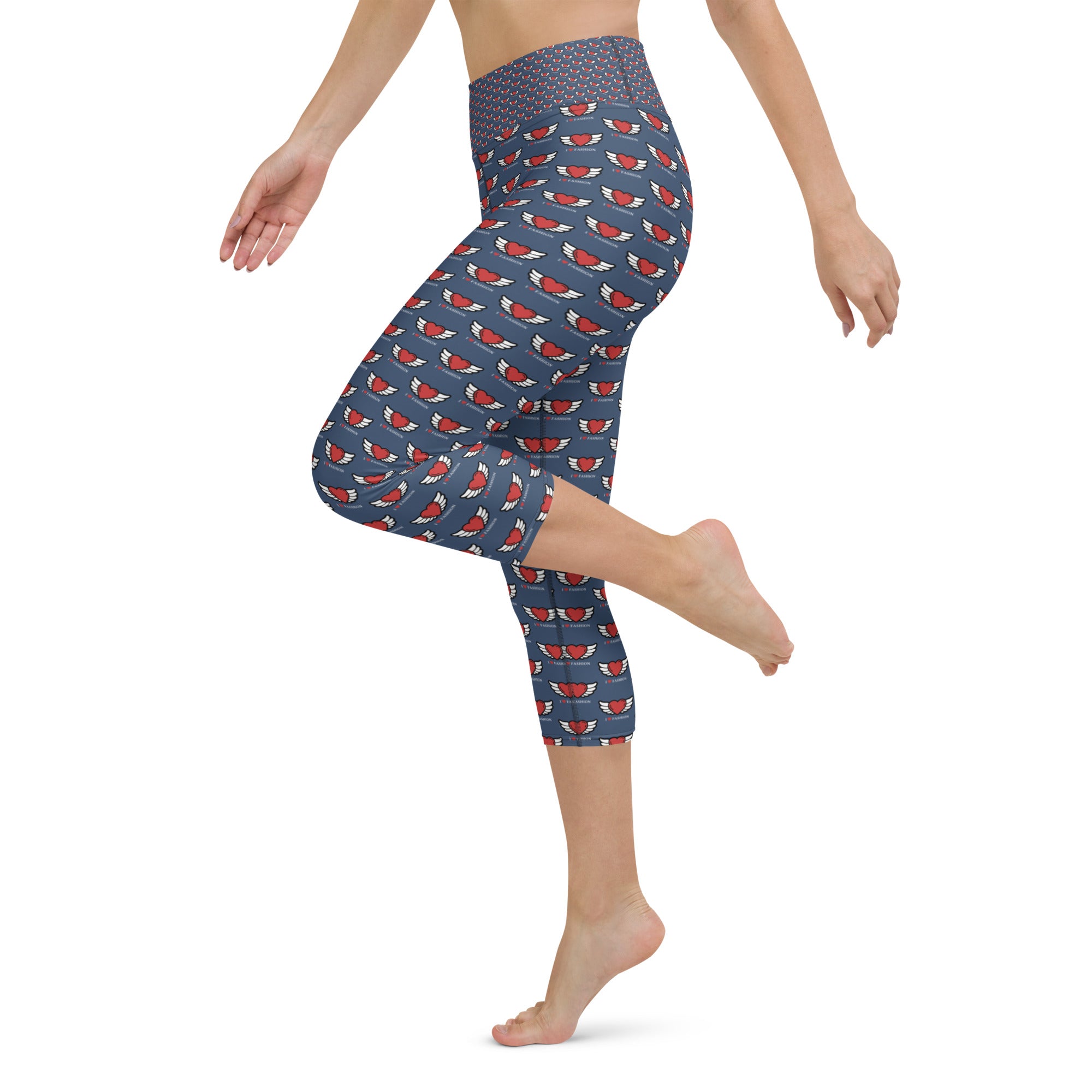 ilf yatch club  Capri Leggings